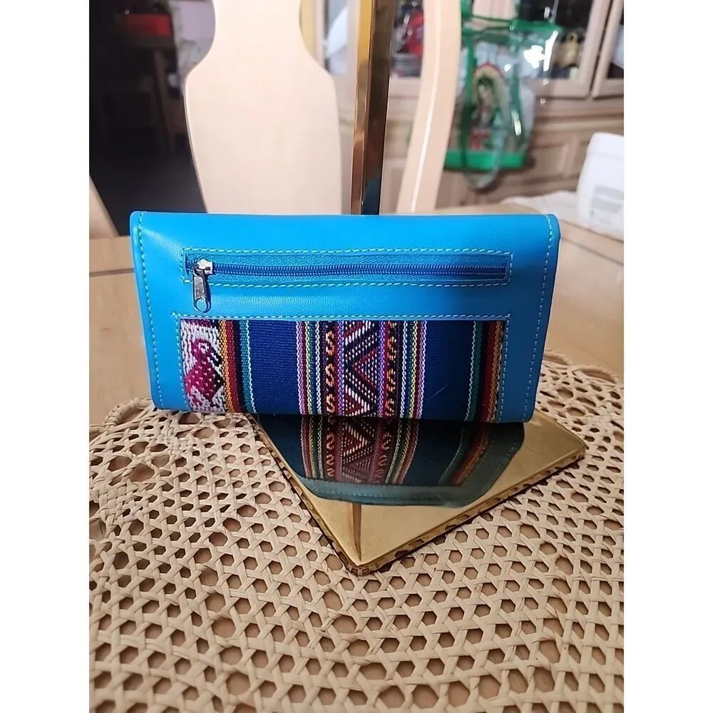 Artesanias Peru BLUE Embroidered LEATHER Trifold Wallet. 7
